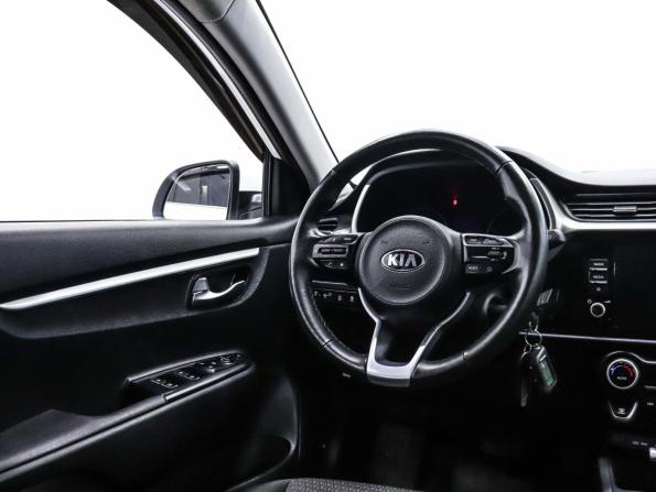 Kia Rio IV Рестайлинг с пробегом 2020 года, цена 1 579 000 рублей, 93240 км, хэтчбек, Автокод Объявления