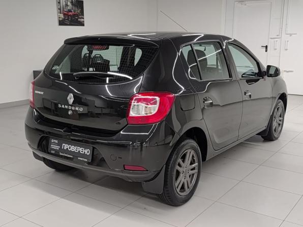 Renault Sandero II с пробегом 2015 года, цена 923 000 рублей, 110772 км, хэтчбек, Автокод Объявления
