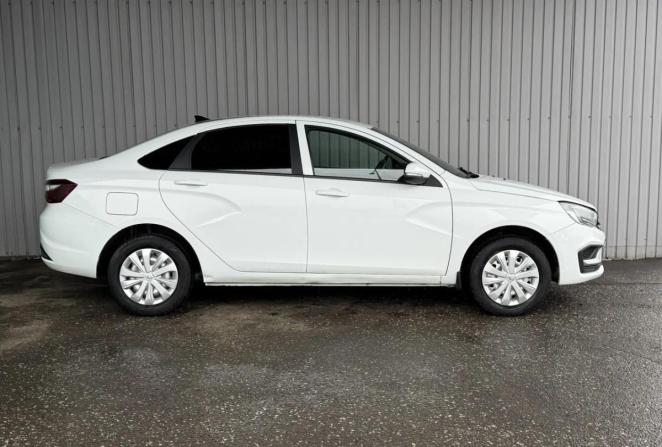 Lada (ВАЗ) Vesta I Рестайлинг (NG) с пробегом 2023 года, цена 985 000 рублей, 125379 км, седан, Автокод Объявления