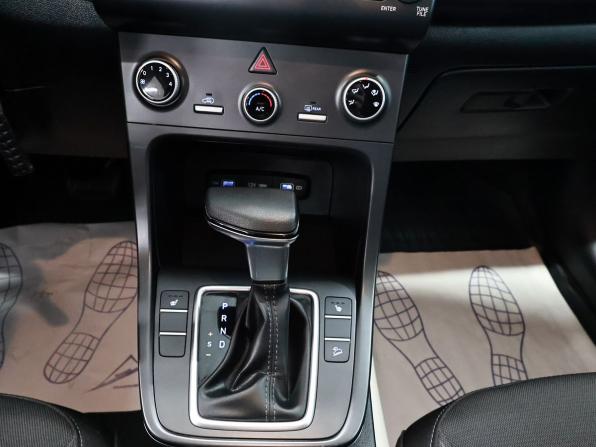 Hyundai Creta II с пробегом 2022 года, цена 2 099 000 рублей, 66366 км, внедорожник, Автокод Объявления