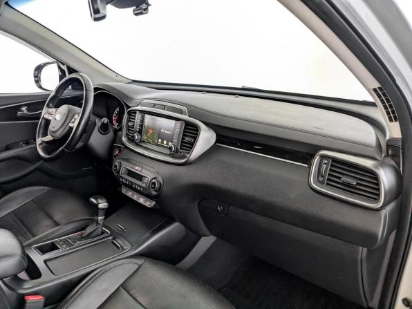 Kia Sorento III Prime Рестайлинг с пробегом 2018 года, цена 2 550 000 рублей, 142792 км, внедорожник, Автокод Объявления
