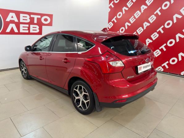 Ford Focus III с пробегом 2012 года, цена 899 000 рублей, 129089 км, хэтчбек, Автокод Объявления