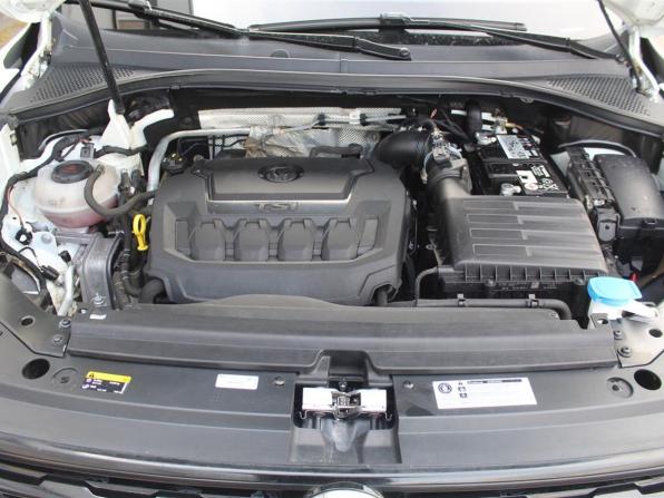 Volkswagen Tiguan II с пробегом 2019 года, цена 3 050 000 рублей, 95035 км, внедорожник, Автокод Объявления