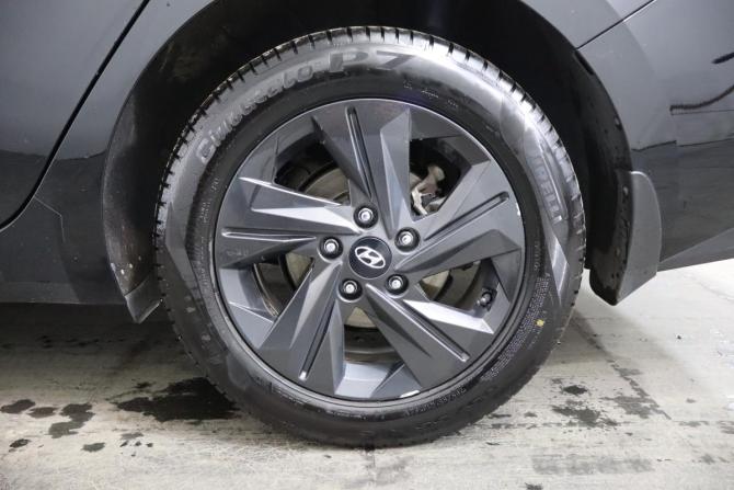 Hyundai Elantra VII (CN7) с пробегом 2021 года, цена 1 749 000 рублей, 143000 км, седан, Автокод Объявления