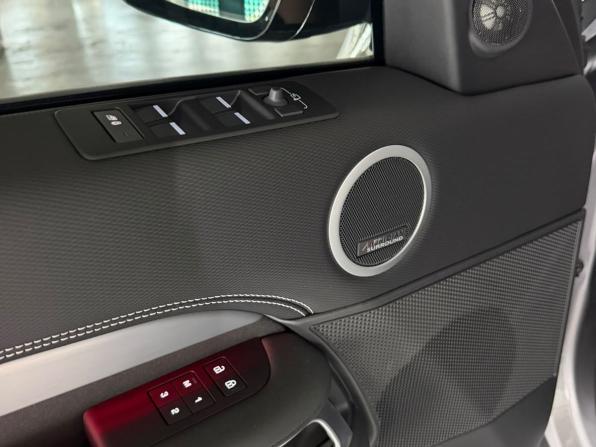 Новый Land Rover Discovery V Рестайлинг 2025 года, цена 12 990 000 рублей, внедорожник, Автокод Объявления