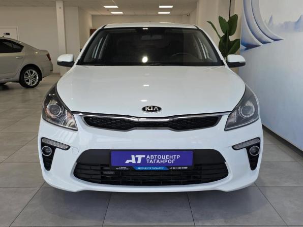 Kia Rio IV с пробегом 2018 года, цена 1 540 000 рублей, 49900 км, седан, Автокод Объявления