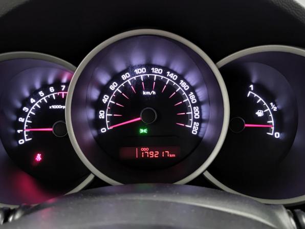 Kia Venga I с пробегом 2012 года, цена 649 000 рублей, 179218 км, минивэн, Автокод Объявления