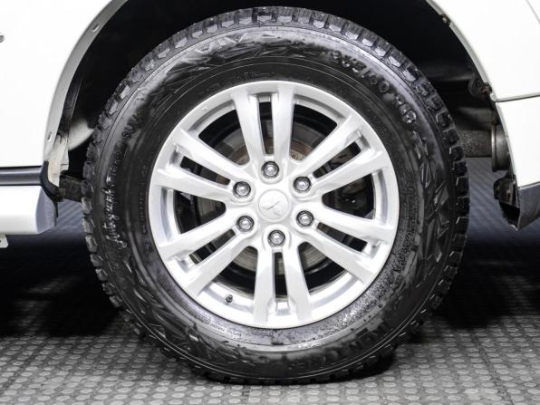 Mitsubishi Pajero IV Рестайлинг 2 с пробегом 2019 года, цена 3 798 000 рублей, 42300 км, внедорожник, Автокод Объявления