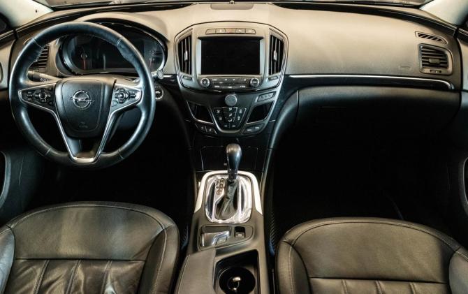 Opel Insignia I Рестайлинг с пробегом 2014 года, цена 1 349 000 рублей, 133799 км, седан, Автокод Объявления