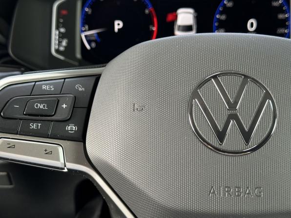 Volkswagen Polo VI с пробегом 2022 года, цена 1 890 000 рублей, 29125 км, лифтбек, Автокод Объявления