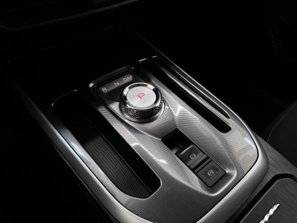 Haval Jolion I Рестайлинг с пробегом 2025 года, цена 2 265 000 рублей, 16741 км, внедорожник, Автокод Объявления