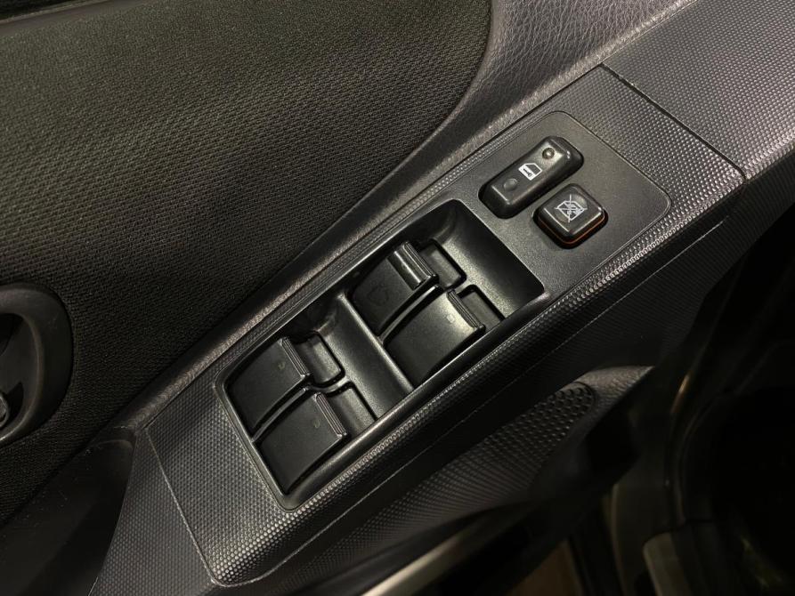 Toyota Corolla Verso I Рестайлинг Челябинск  - изображение 14