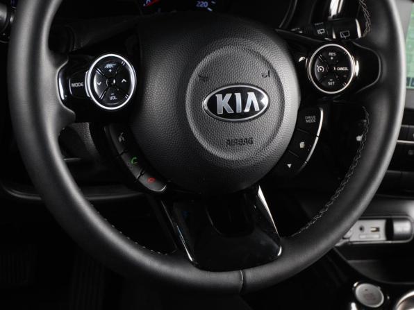 Kia Soul II Рестайлинг с пробегом 2018 года, цена 1 449 000 рублей, 146515 км, хэтчбек, Автокод Объявления