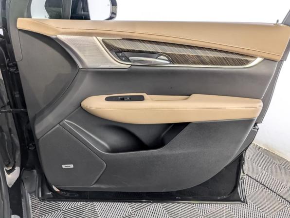 Cadillac XT6 I с пробегом 2020 года, цена 3 300 000 рублей, 129497 км, внедорожник, Автокод Объявления