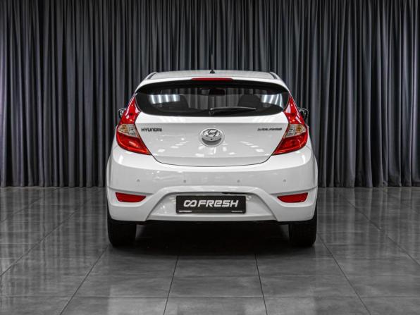 Hyundai Solaris I с пробегом 2013 года, цена 949 000 рублей, 151255 км, хэтчбек, Автокод Объявления