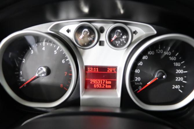 Ford Focus II Рестайлинг с пробегом 2010 года, цена 489 990 рублей, 294502 км, хэтчбек, Автокод Объявления