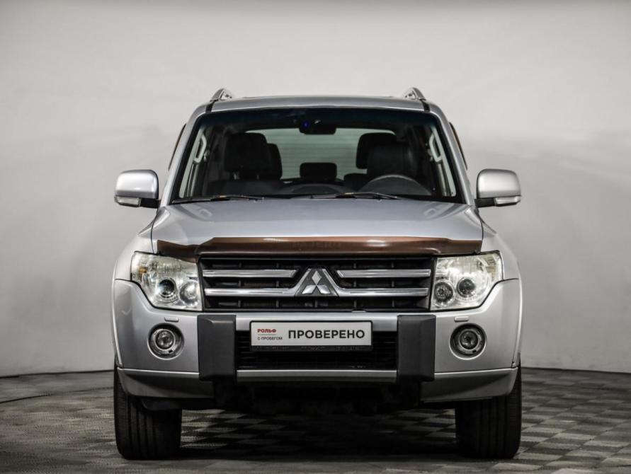 Mitsubishi Pajero IV Рестайлинг 1 Санкт-Петербург  - изображение 2