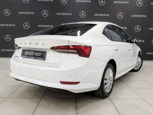 Skoda Octavia IV (A8) с пробегом 2021 года, цена 2 425 000 рублей, 63801 км, лифтбек, Автокод Объявления