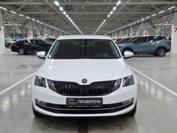 Skoda Octavia III (A7) Рестайлинг с пробегом 2017 года, цена 1 979 000 рублей, 109350 км, лифтбек, Автокод Объявления
