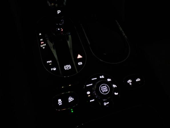 Bentley Bentayga I с пробегом 2016 года, цена 7 100 000 рублей, 143231 км, внедорожник, Автокод Объявления