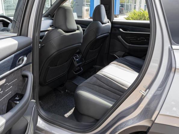 Geely Monjaro I с пробегом 2024 года, цена 3 349 009 рублей, 26163 км, внедорожник, Автокод Объявления