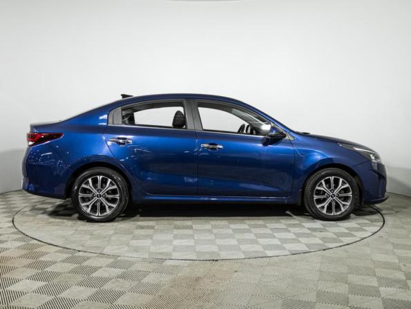Kia Rio IV Рестайлинг с пробегом 2021 года, цена 1 829 585 рублей, 49942 км, седан, Автокод Объявления