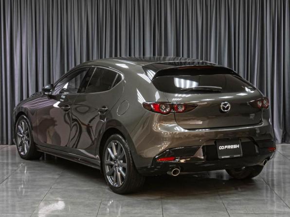 Mazda 3 IV (BP) с пробегом 2021 года, цена 1 879 000 рублей, 76294 км, хэтчбек, Автокод Объявления