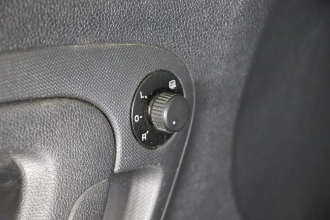 Skoda Fabia II Рестайлинг с пробегом 2011 года, цена 649 990 рублей, 70372 км, хэтчбек, Автокод Объявления