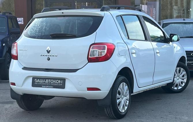 Renault Sandero II с пробегом 2017 года, цена 780 000 рублей, 208115 км, хэтчбек, Автокод Объявления