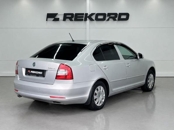 Skoda Octavia II (A5) Рестайлинг с пробегом 2013 года, цена 939 000 рублей, 149988 км, лифтбек, Автокод Объявления