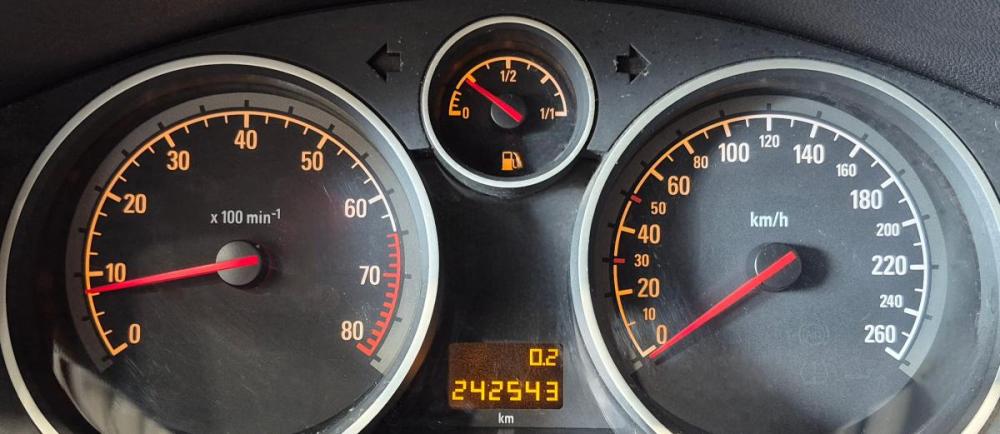 Opel Astra H Рестайлинг Воронеж  - изображение 9