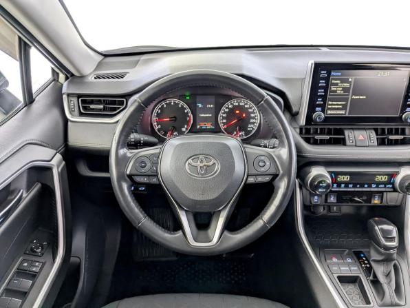 Toyota RAV4 V (XA50) с пробегом 2021 года, цена 3 210 000 рублей, 68974 км, внедорожник, Автокод Объявления