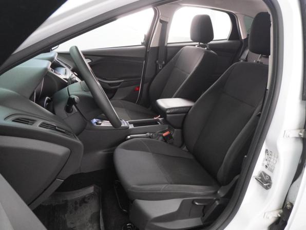 Ford Focus III Рестайлинг с пробегом 2016 года, цена 1 099 000 рублей, 126160 км, хэтчбек, Автокод Объявления