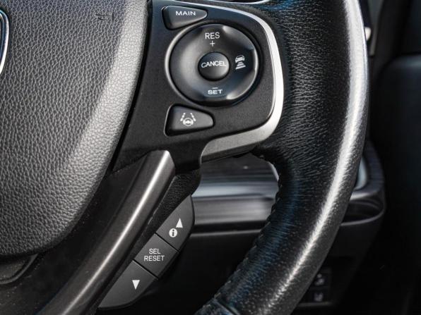Honda Stepwgn V с пробегом 2016 года, цена 2 164 000 рублей, 90100 км, минивэн, Автокод Объявления