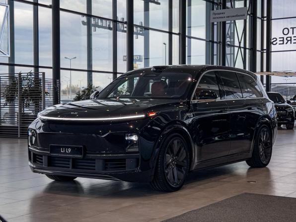 Li Auto (Lixiang) L9 I Рестайлинг с пробегом 2025 года, цена 9 100 000 рублей, 5 км, внедорожник, Автокод Объявления