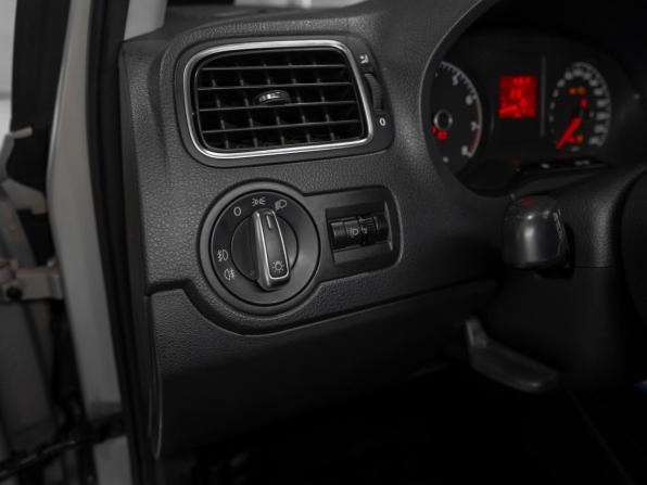 Volkswagen Polo V с пробегом 2011 года, цена 720 000 рублей, 195823 км, седан, Автокод Объявления
