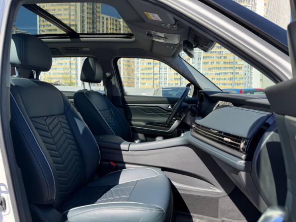 Changan CS95 I Рестайлинг 2 с пробегом 2023 года, цена 3 350 000 рублей, 2584 км, внедорожник, Автокод Объявления