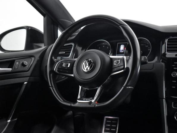 Volkswagen Golf GTI VII с пробегом 2015 года, цена 2 150 000 рублей, 210616 км, хэтчбек, Автокод Объявления