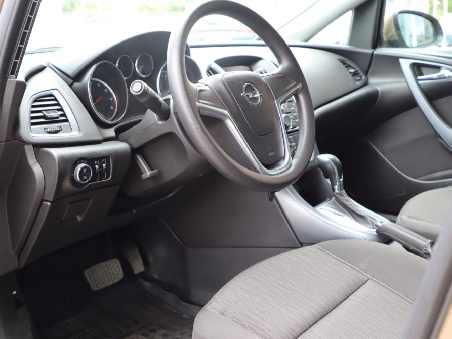 Opel Astra J Рестайлинг Санкт-Петербург  - изображение 12