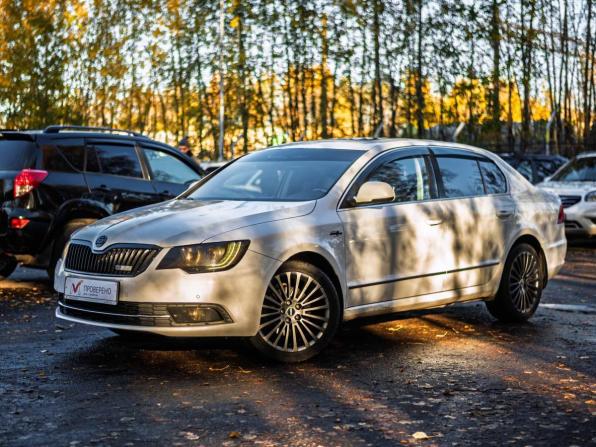 Skoda Superb II Рестайлинг с пробегом 2014 года, цена 900 000 рублей, 283544 км, универсал, Автокод Объявления