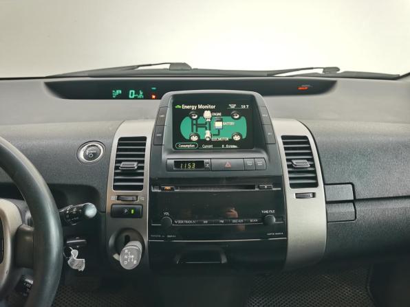 Toyota Prius II Рестайлинг (XW20) с пробегом 2006 года, цена 750 000 рублей, 201955 км, лифтбек, Автокод Объявления