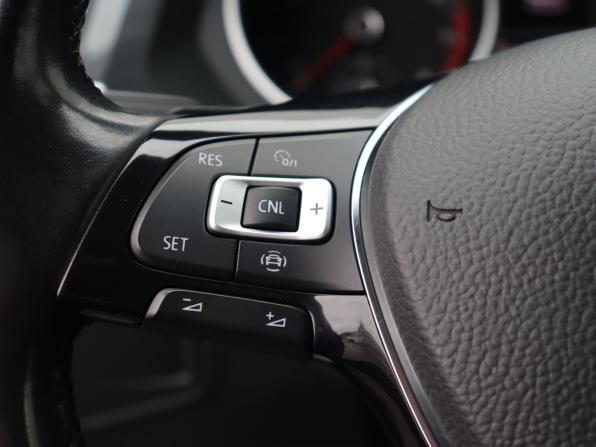 Volkswagen Tiguan II с пробегом 2019 года, цена 2 180 000 рублей, 151695 км, внедорожник, Автокод Объявления