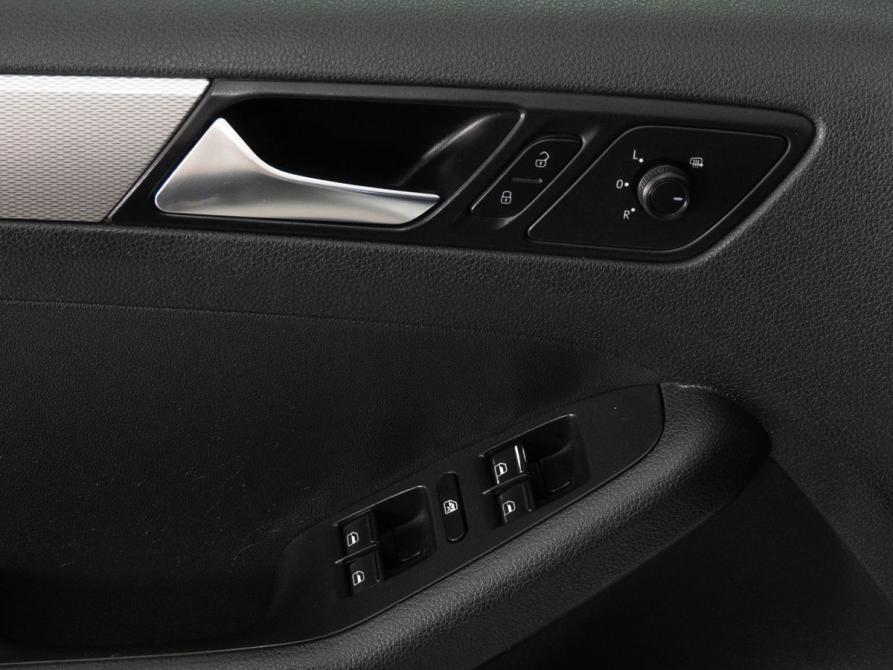 Volkswagen Jetta VI Рестайлинг Казань  - изображение 15
