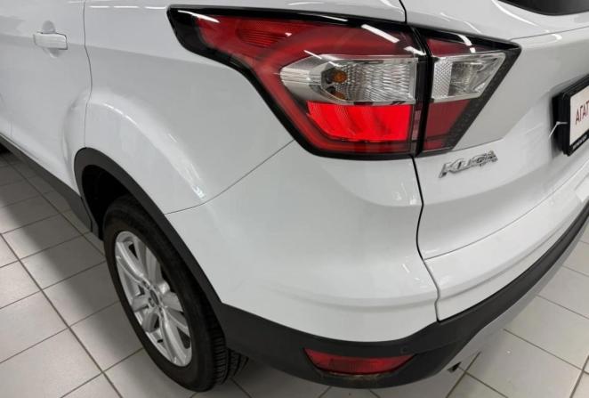 Ford Kuga II Рестайлинг с пробегом 2018 года, цена 1 399 000 рублей, 210226 км, внедорожник, Автокод Объявления
