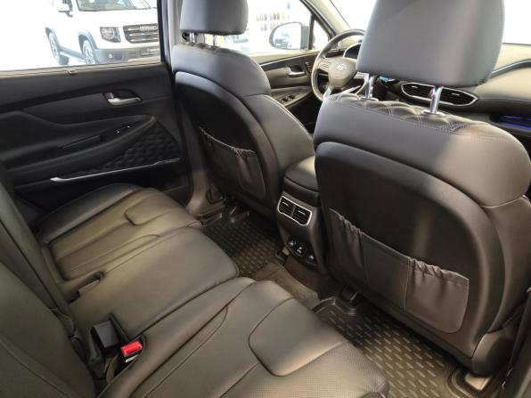 Hyundai Santa Fe IV Рестайлинг с пробегом 2022 года, цена 3 663 000 рублей, 90639 км, внедорожник, Автокод Объявления
