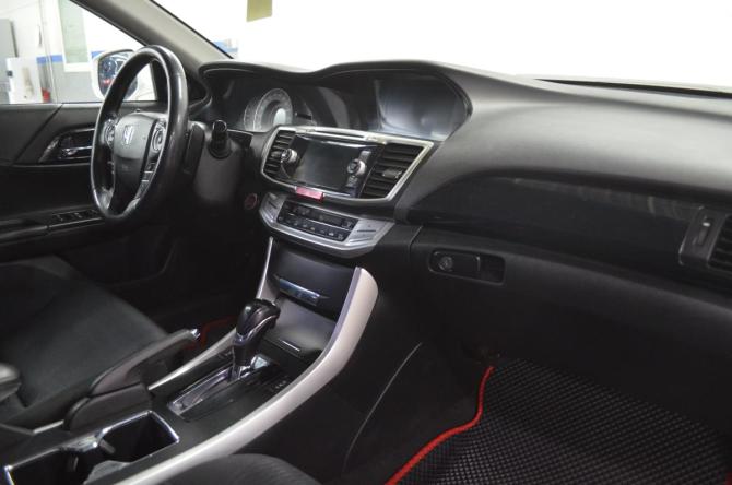Honda Accord IX с пробегом 2013 года, цена 1 280 000 рублей, 292000 км, седан, Автокод Объявления