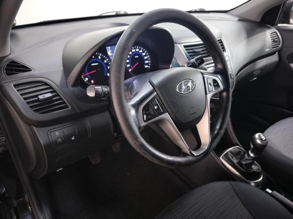 Hyundai Solaris I Рестайлинг с пробегом 2014 года, цена 720 000 рублей, 254355 км, седан, Автокод Объявления