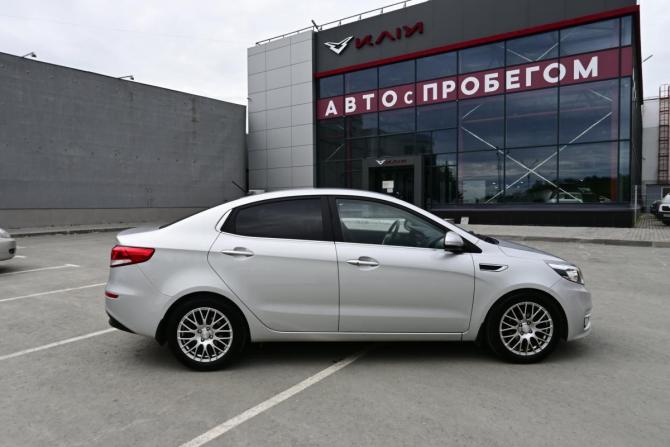 Kia Rio III Рестайлинг с пробегом 2016 года, цена 1 220 000 рублей, 84735 км, седан, Автокод Объявления