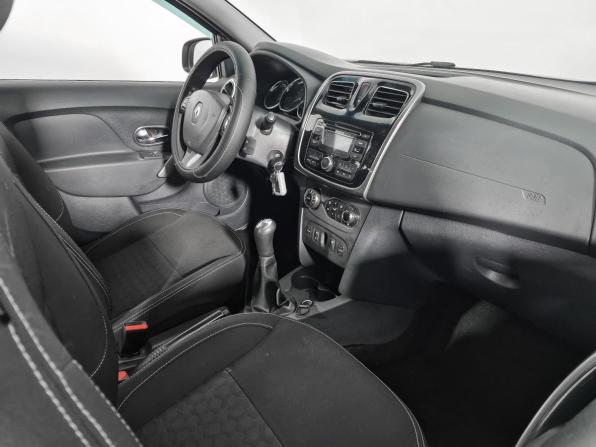 Renault Sandero II с пробегом 2016 года, цена 794 000 рублей, 161429 км, хэтчбек, Автокод Объявления