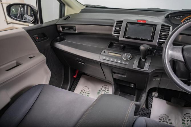 Honda Freed I с пробегом 2009 года, цена 1 139 000 рублей, 135000 км, компактвэн, Автокод Объявления